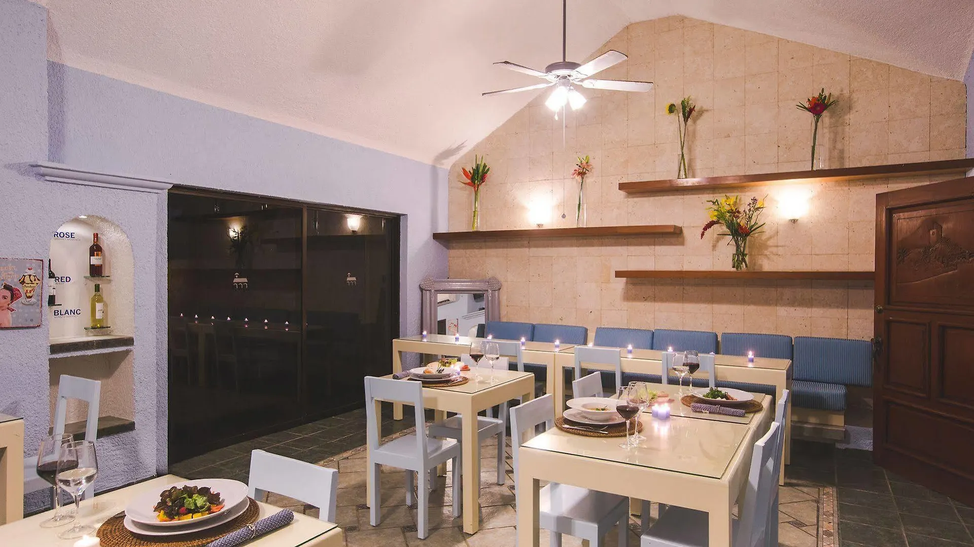 פורטו אוונטורס Chez Waffle Hotel  פורטו אוונטורס