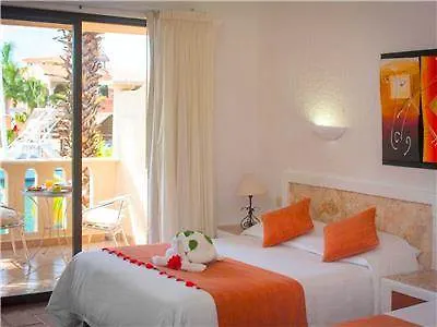 Chez Waffle Hotel Puerto Aventuras