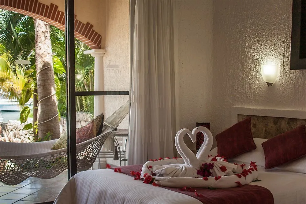 Chez Waffle Hotel Puerto Aventuras