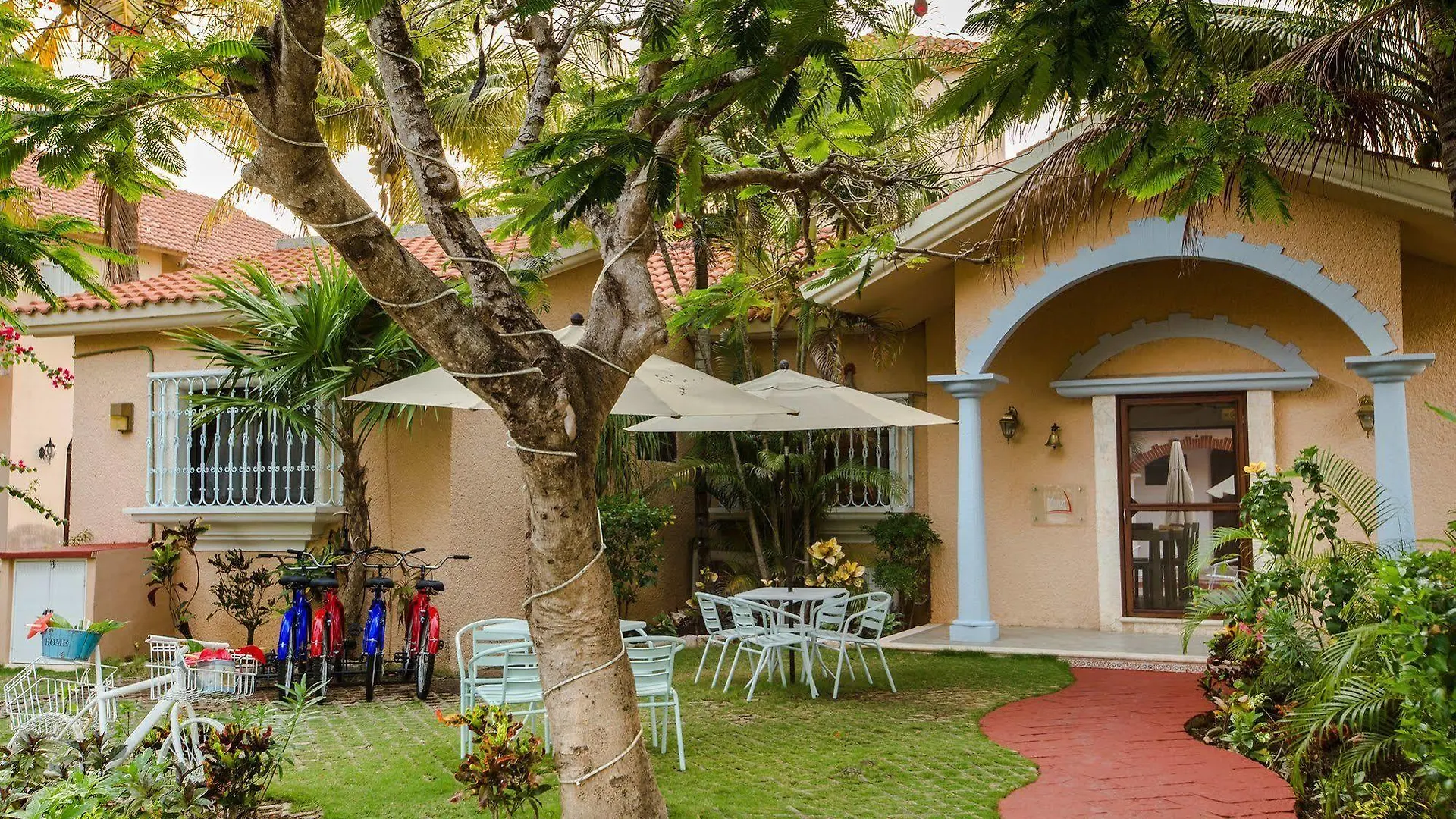 Chez Waffle Hotel Puerto Aventuras