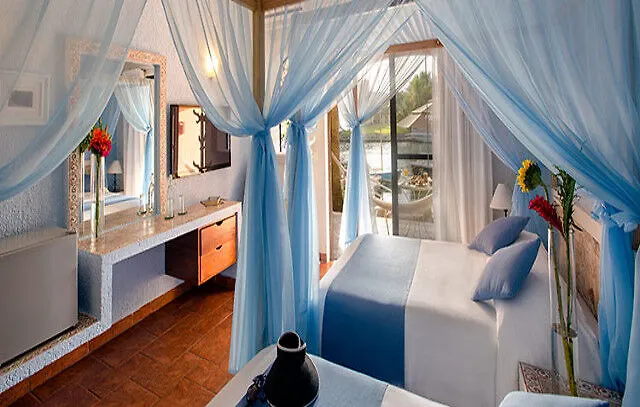 Chez Waffle Hotel Puerto Aventuras